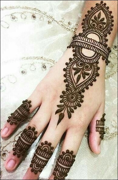 back hand mehndi design 3