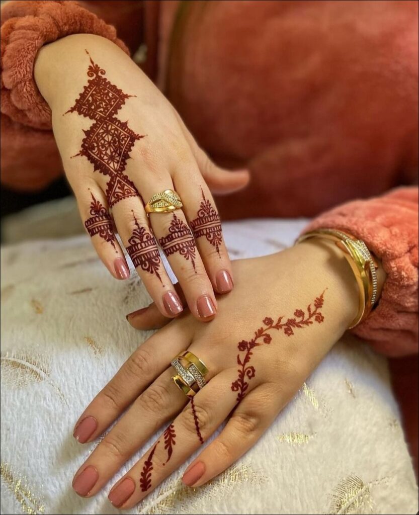 simple back hand mehndi design 8