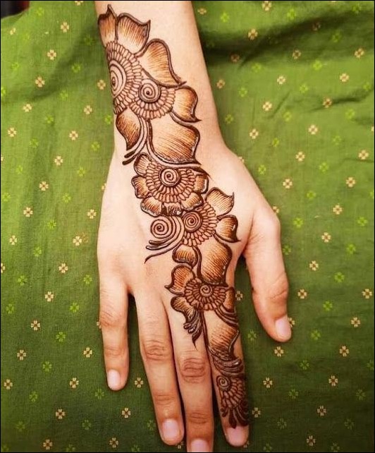 stylish back hand mehndi design 4